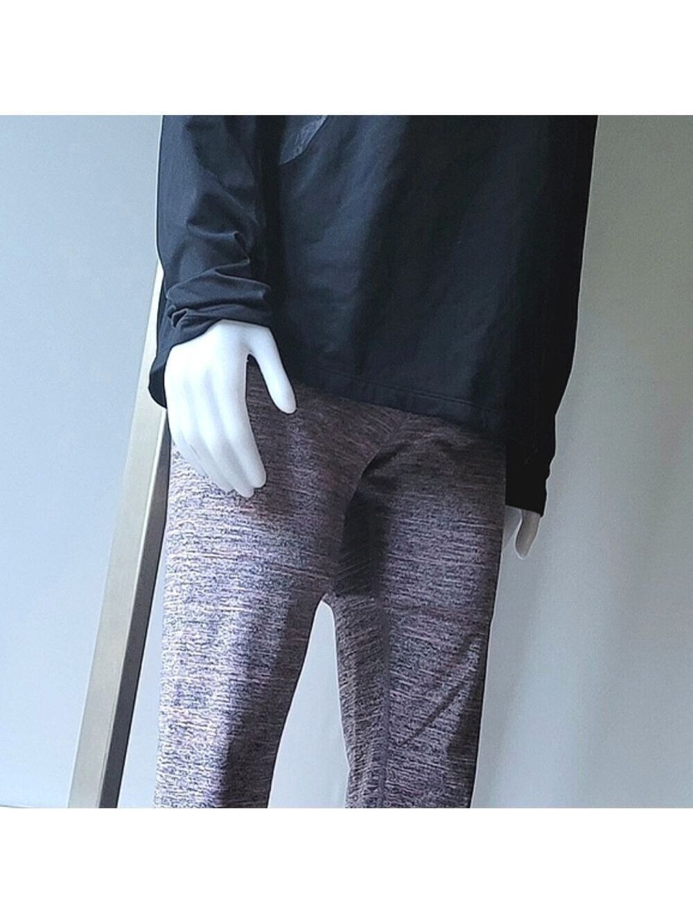 Tuff Athletics Capri Leggings Size M